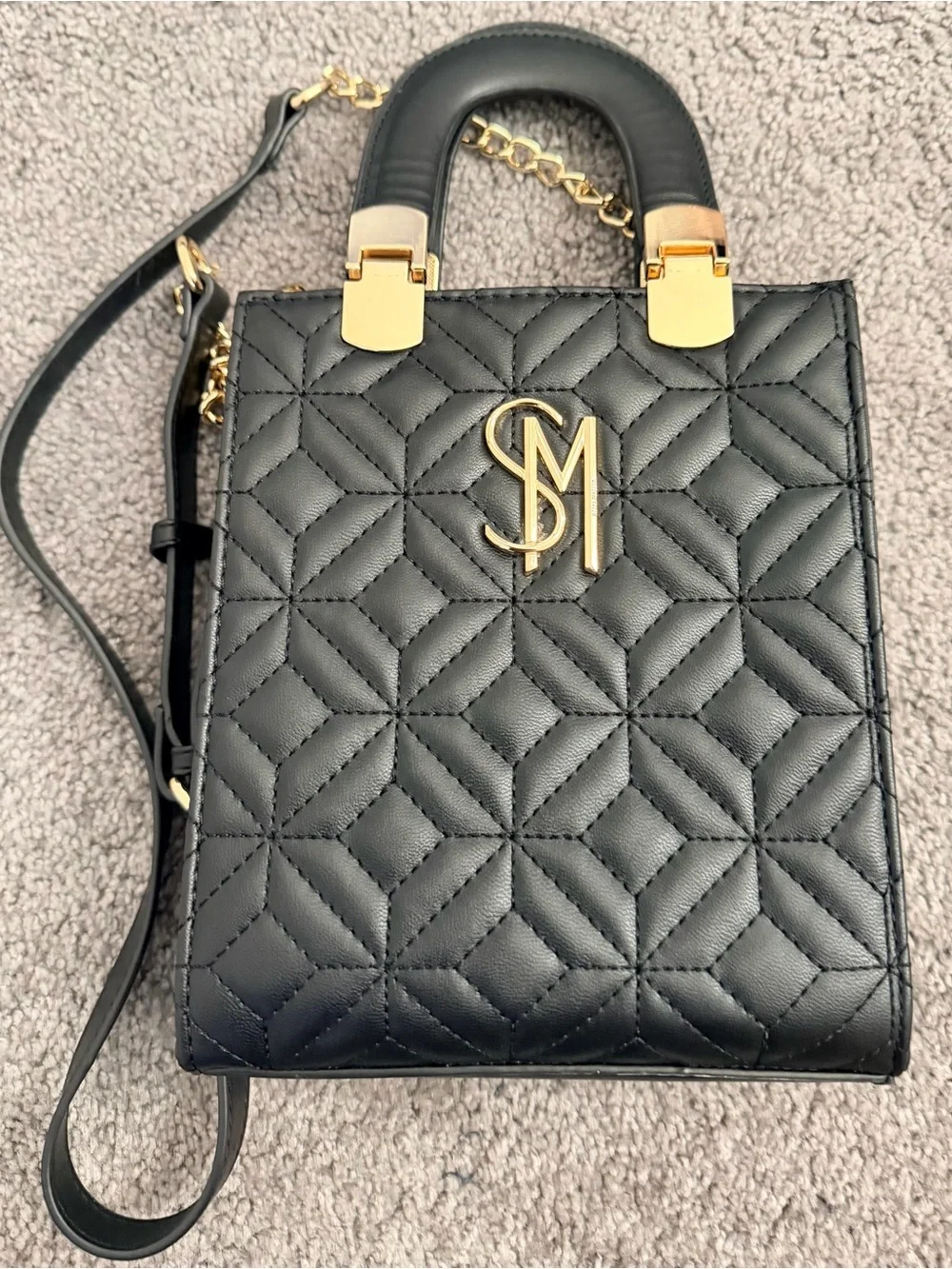 Black stylish hand bag